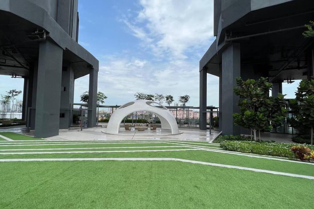 Comfort Bedroom @ Aera Residence Petaling Jaya Exterior foto
