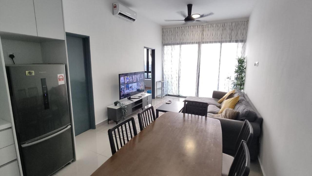 Comfort Bedroom @ Aera Residence Petaling Jaya Exterior foto